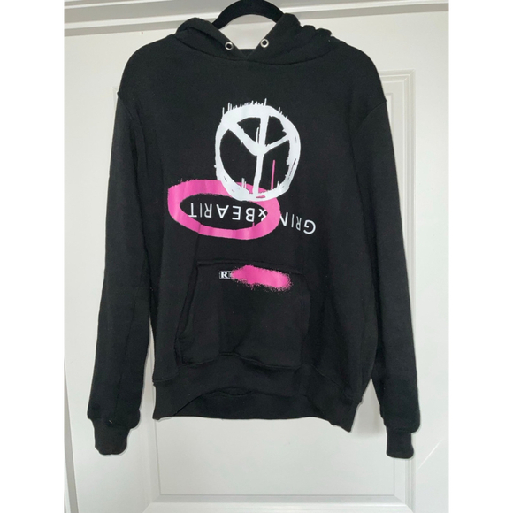 Tops - Unisex Graphic Hoodie Size Large